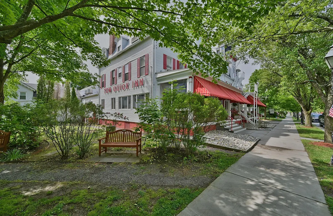 Tom Quick Inn-1